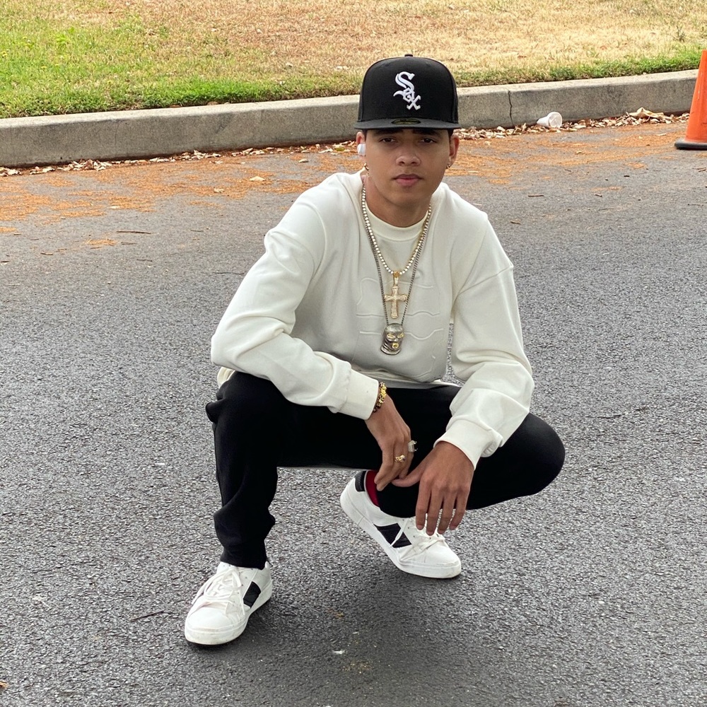 Meet your Posher, Julian